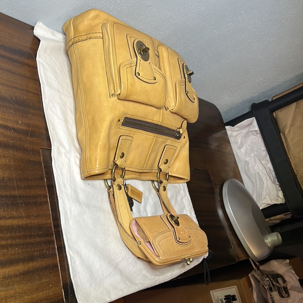 Coach ‘07 Legacy Camel Leather GiGi Tote Carryall + Full Size Camel Wallet *SET* - Picture 3 of 11